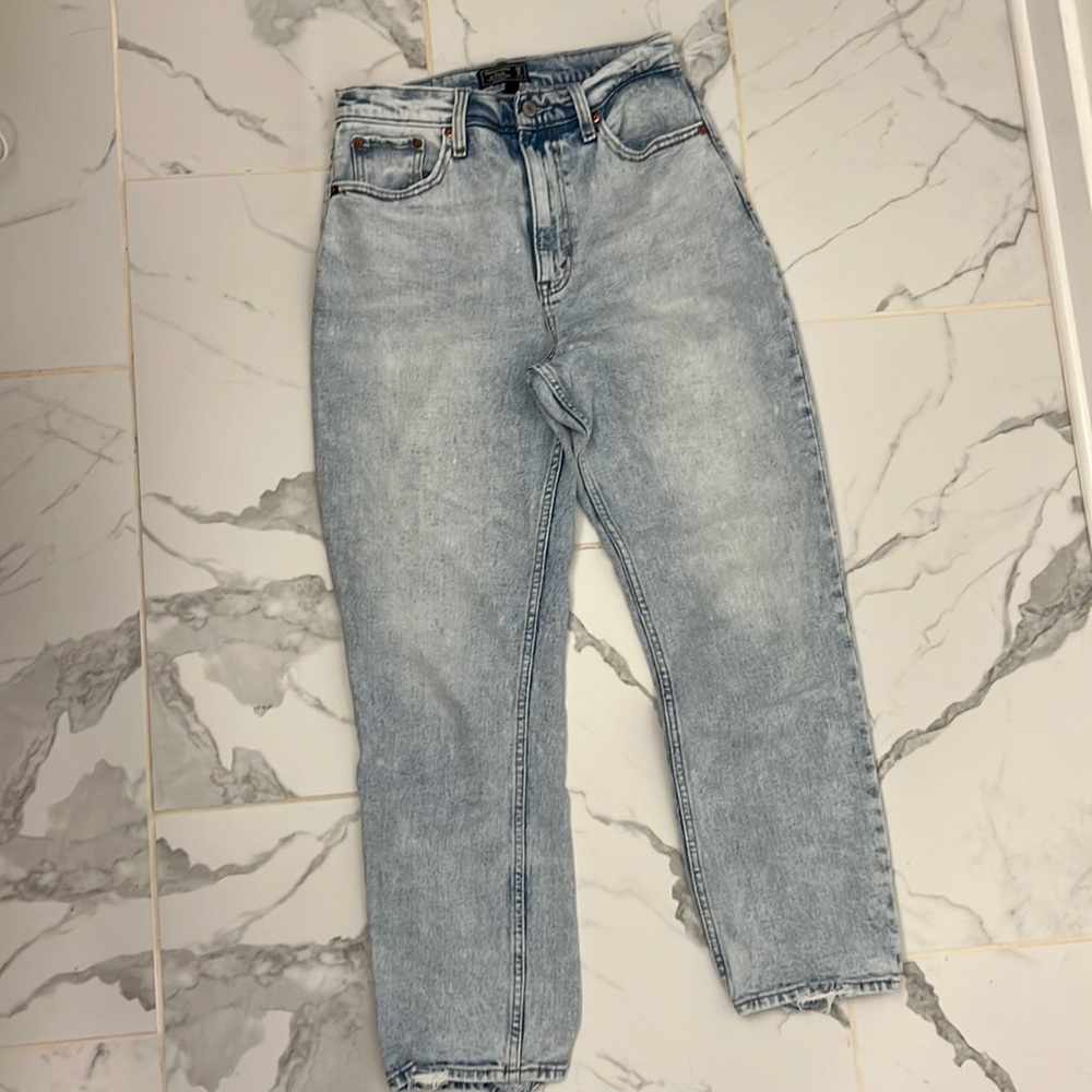 Abercrombie & Fitch Ultra High Rise Straight - Curve Love Jeans 28/6R